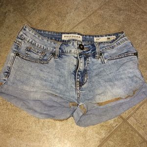 Light washed low rise BullHead shorts